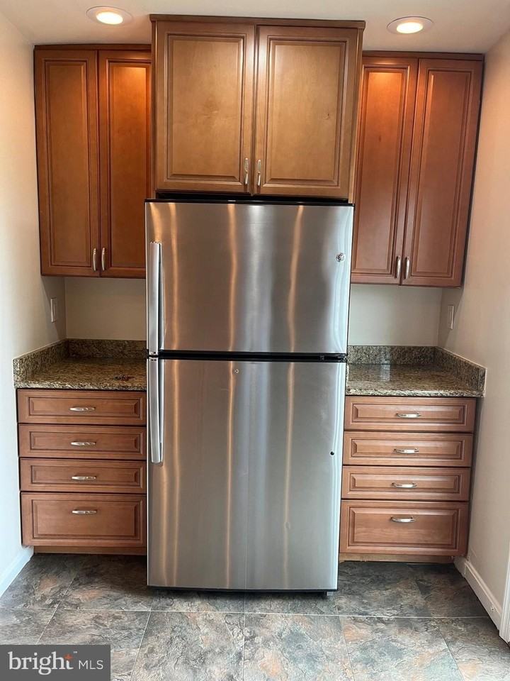 1533 Oronoco St - Photo 7 of 28