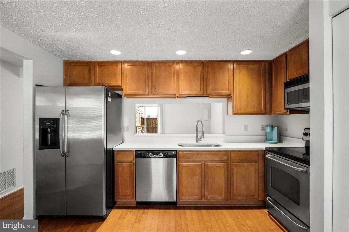 8315 Bark Tree Ct - Photo 6 of 32