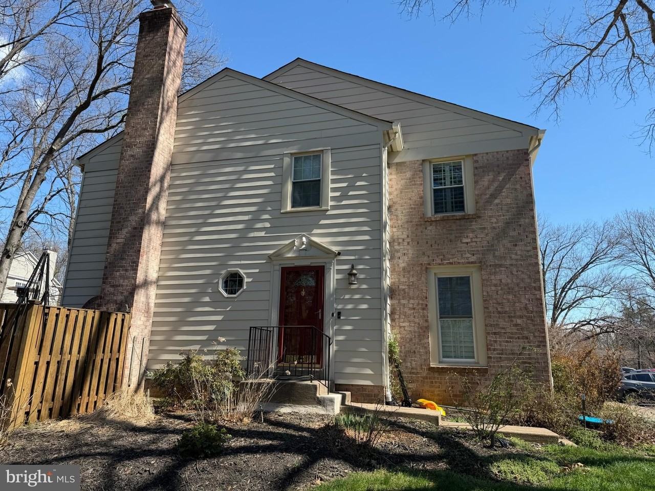 9666 Masterworks Dr - Photo 2 of 50