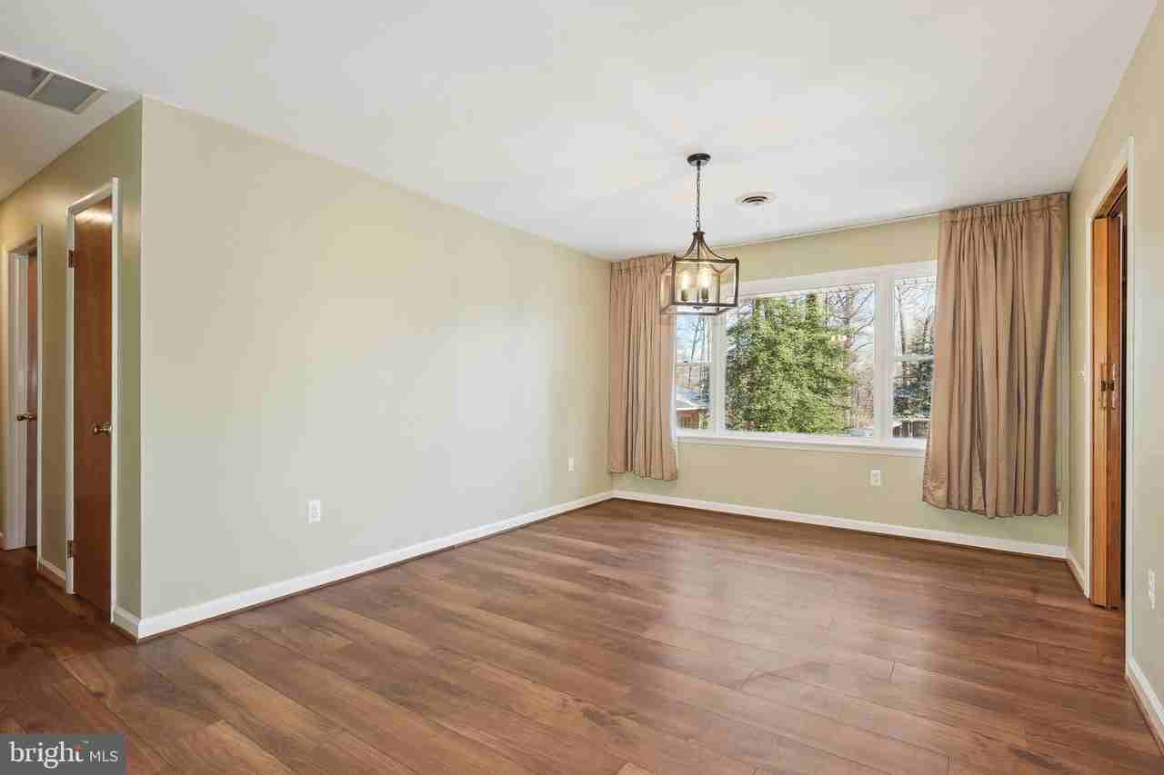 10624 Marbury Rd - Photo 5 of 24