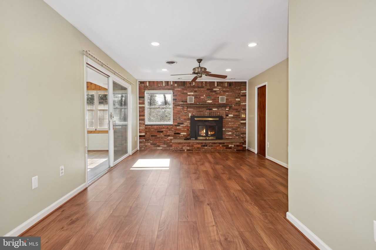 10624 Marbury Rd - Photo 6 of 24