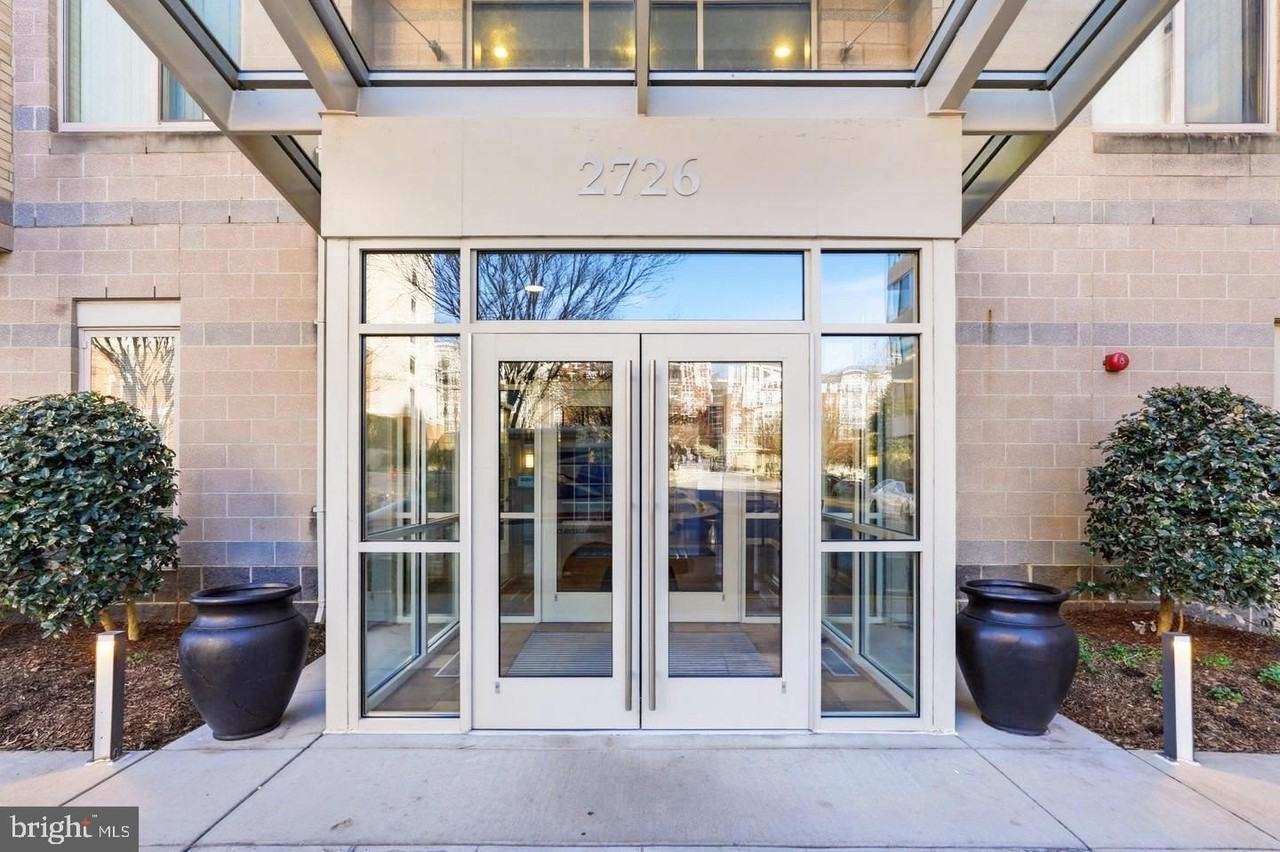 2726 Gallows Rd #705 - Photo 3 of 20