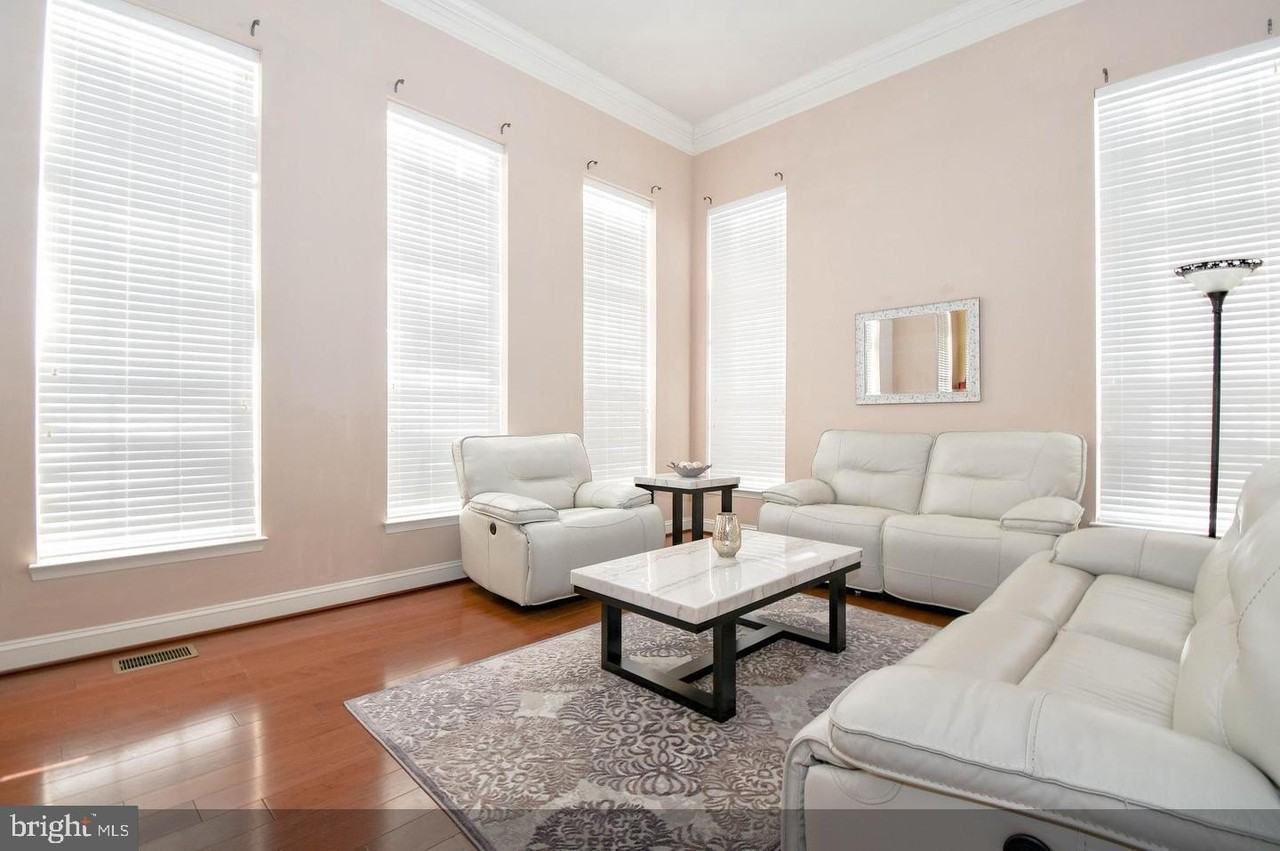 15260 Rosemont Manor Dr - Photo 3 of 23