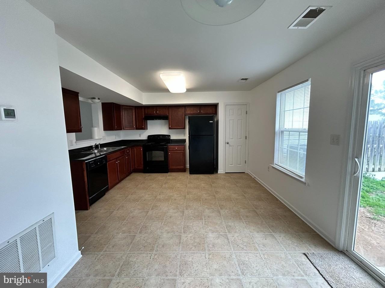 104 Checko Ct - Photo 4 of 14