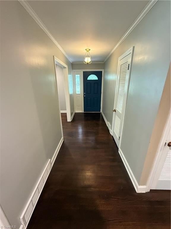 4975 Stonington Rd - Photo 3 of 15