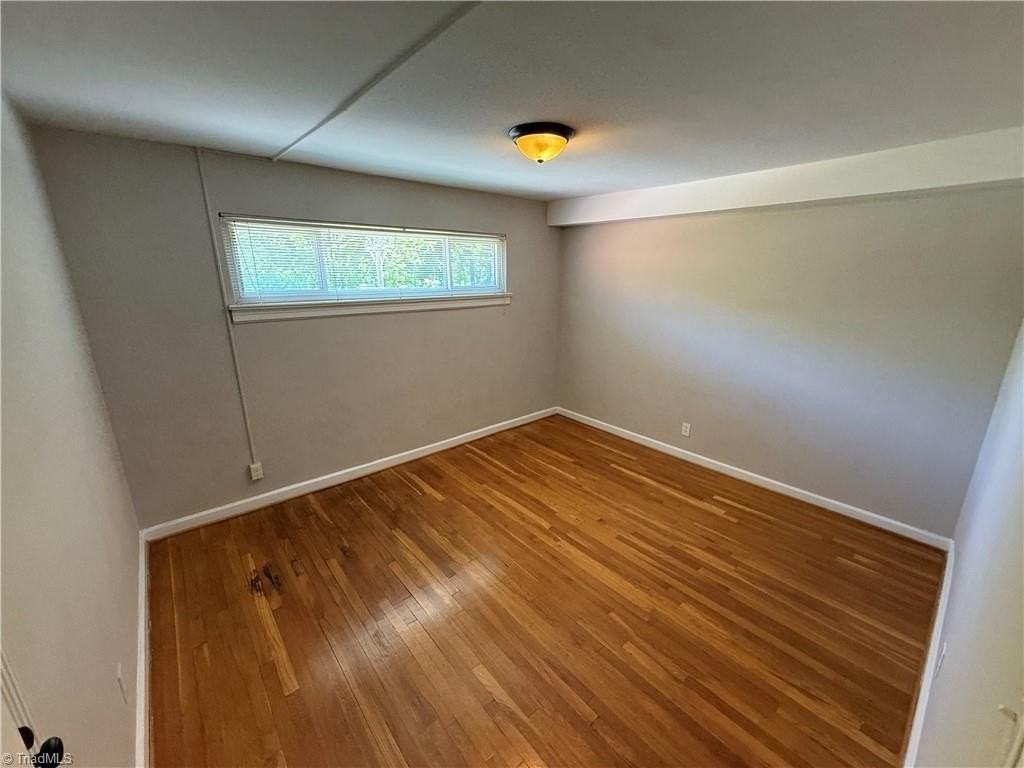 1900 Queen St #B4 - Photo 7 of 7