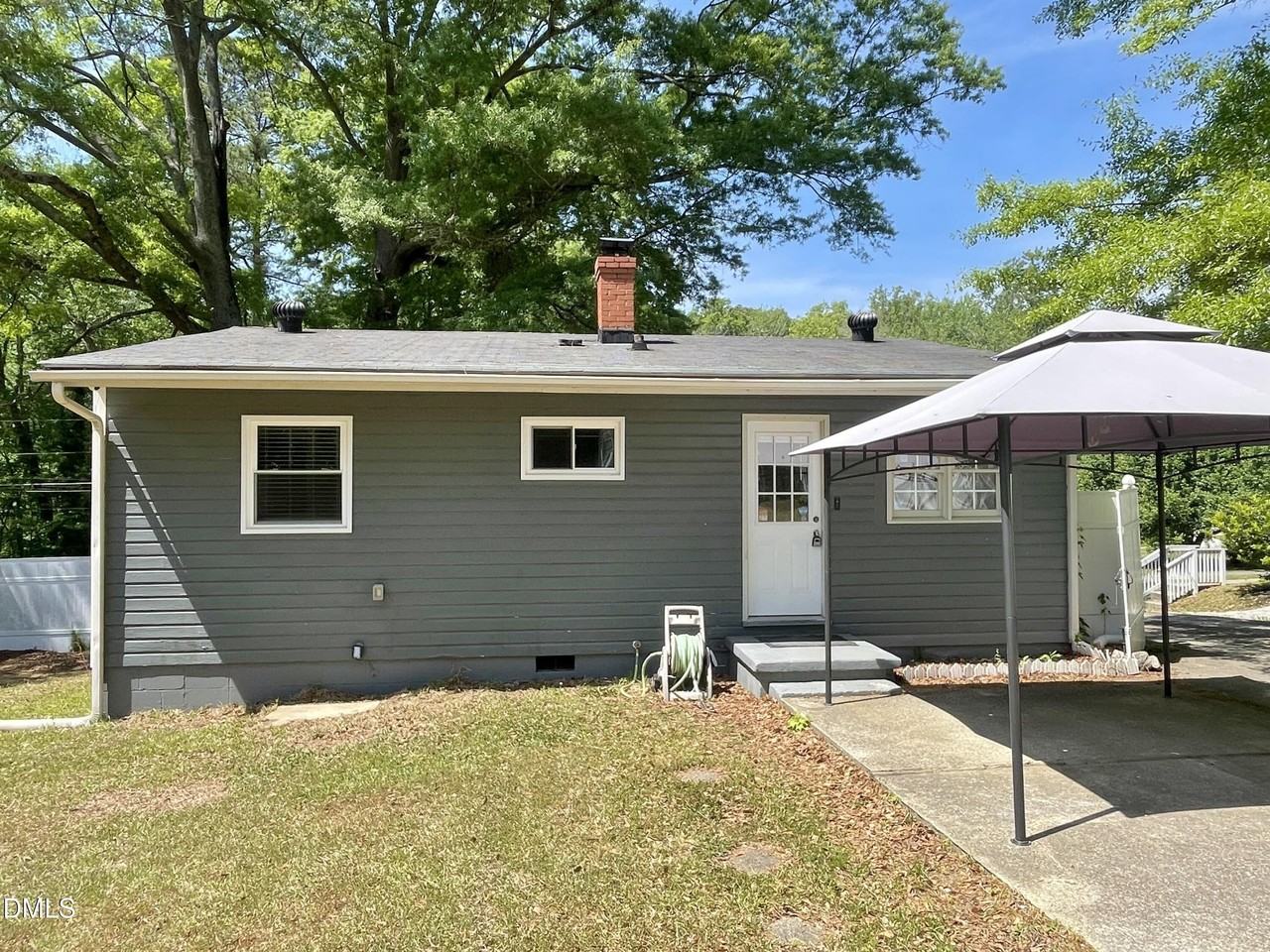 1419 Valley Rd - Photo 3 of 28