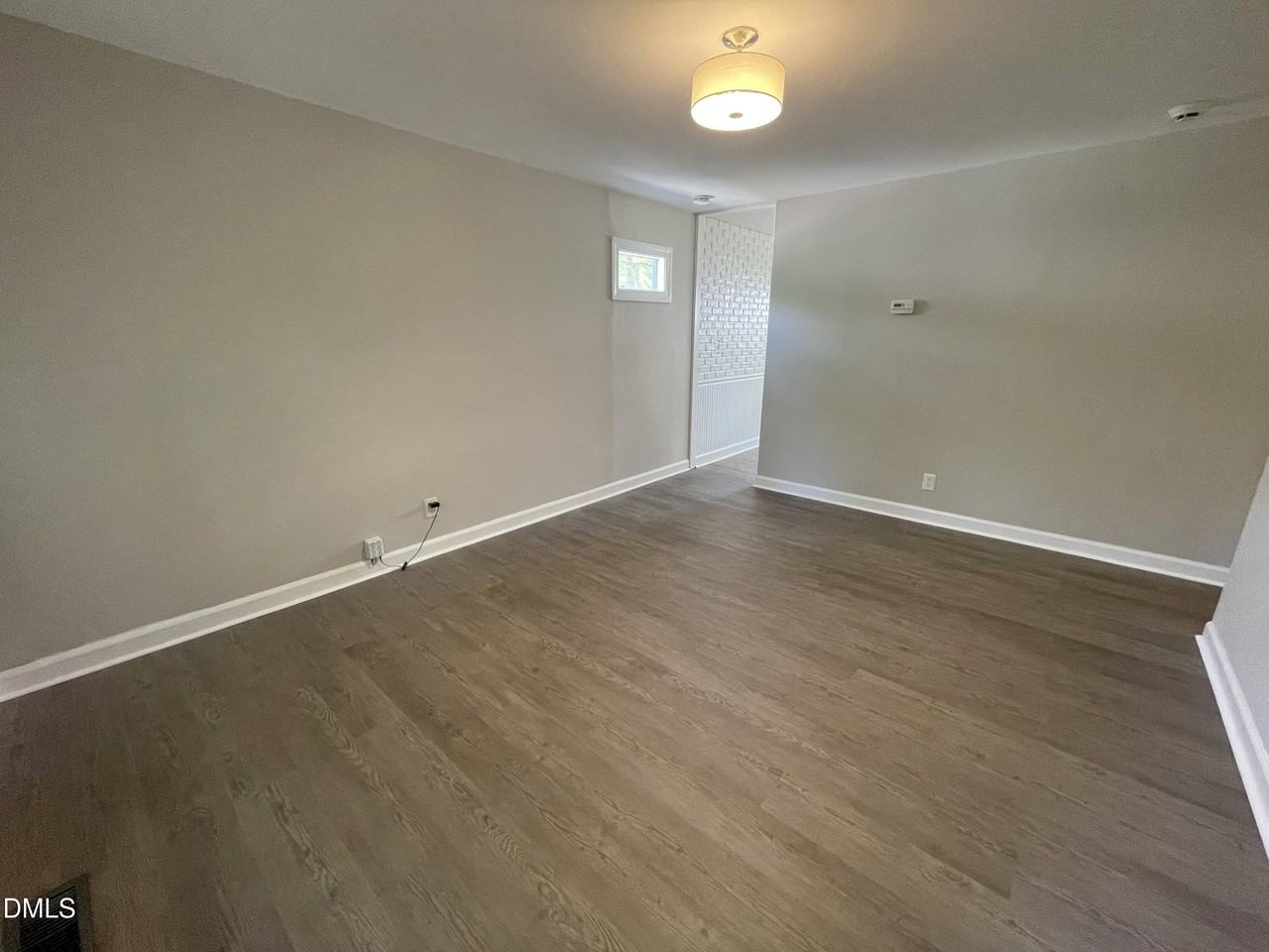 1419 Valley Rd - Photo 7 of 28