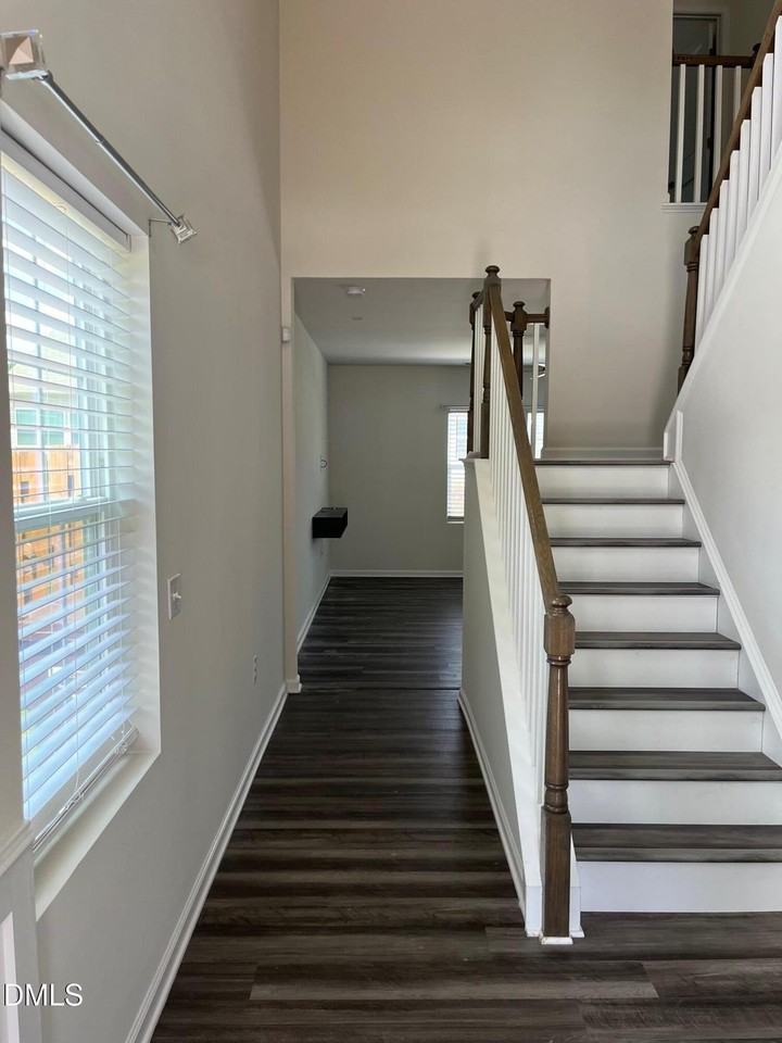 1026 Sweet Cream Ct - Photo 5 of 33