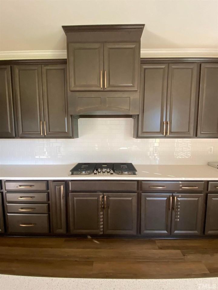 4500 Valley Crest Ln - Photo 7 of 47