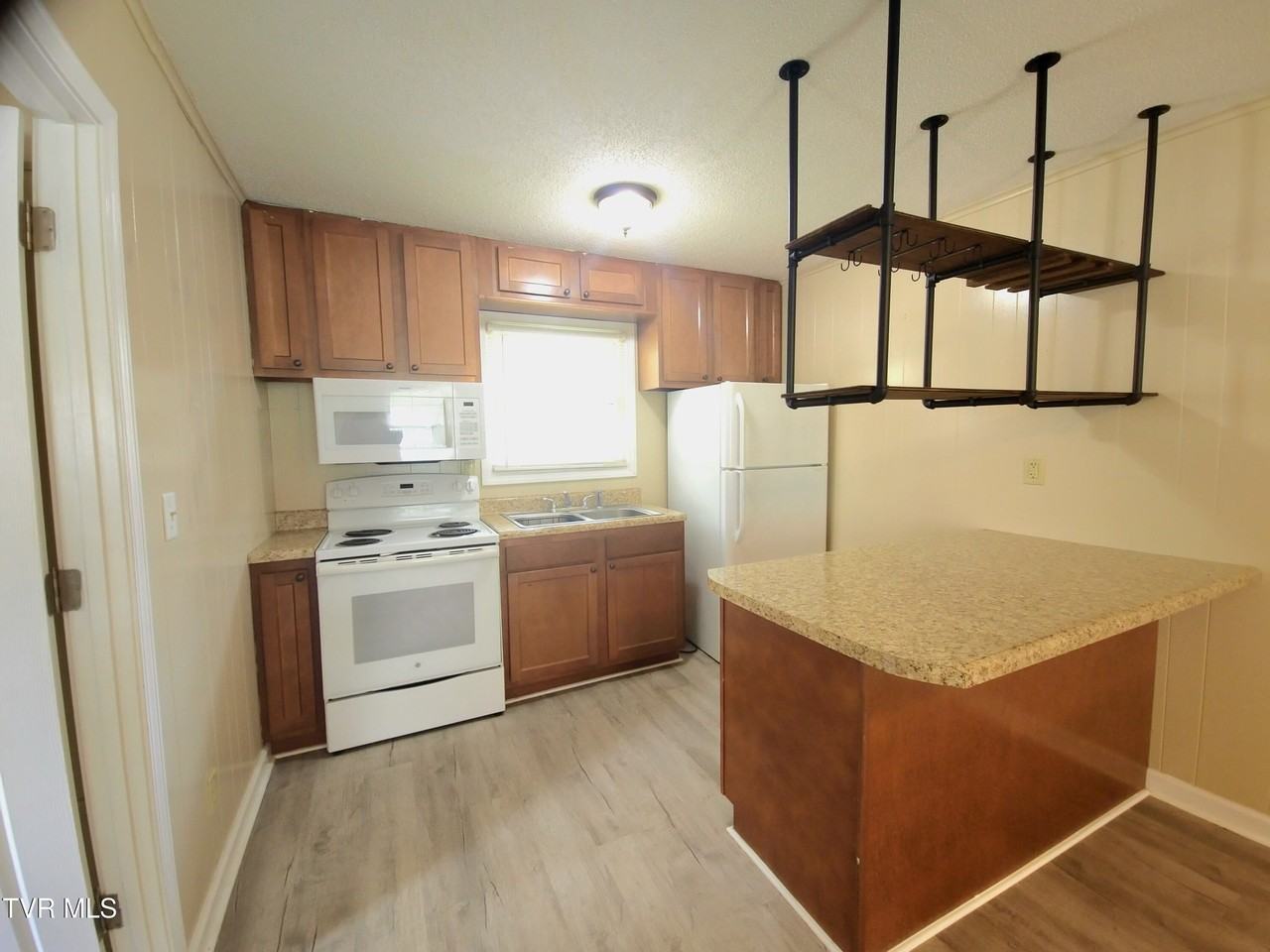 200 Two St #1 - Photo 6 of 9