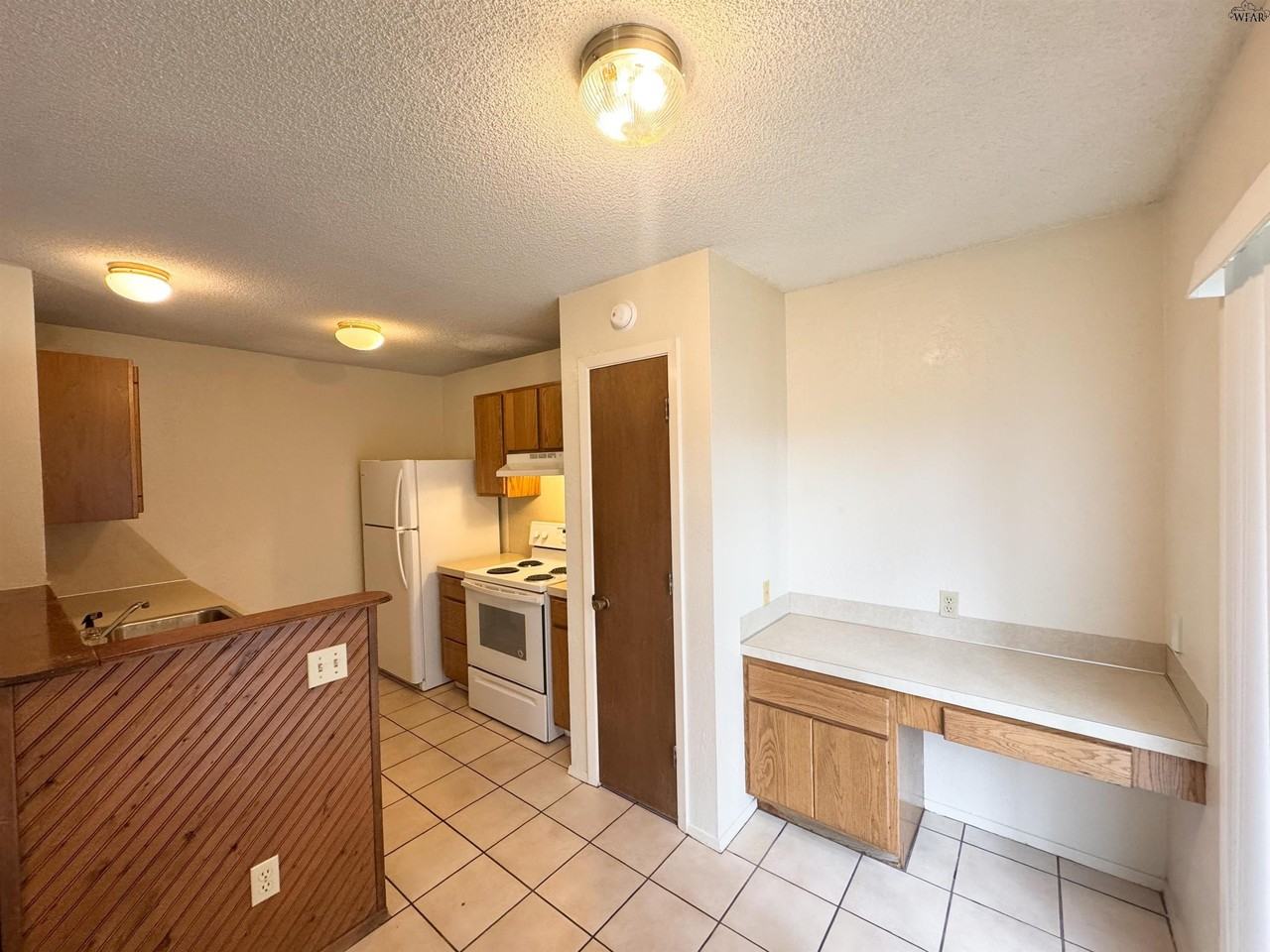 4627 Johnson Rd #B - Photo 4 of 8