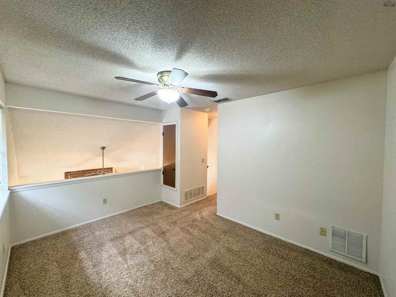 4627 Johnson Rd #B - Photo 6 of 8