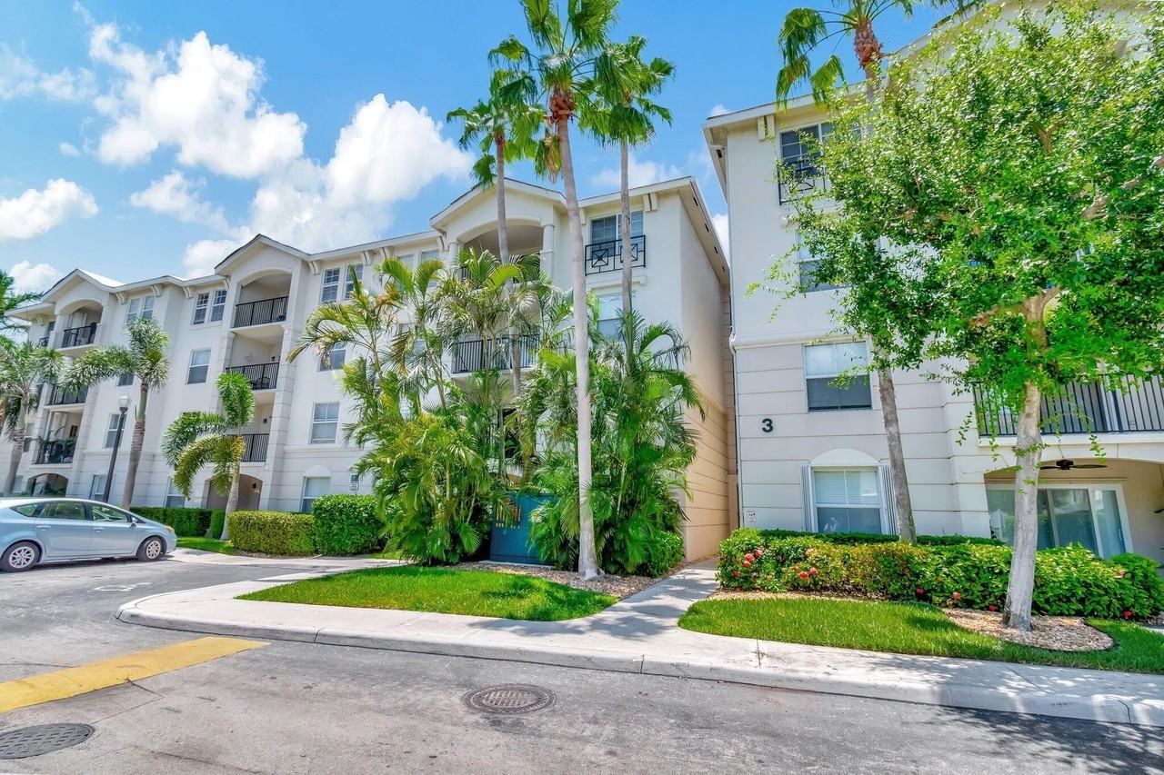 3317 Tuscany Way - Photo 3 of 41