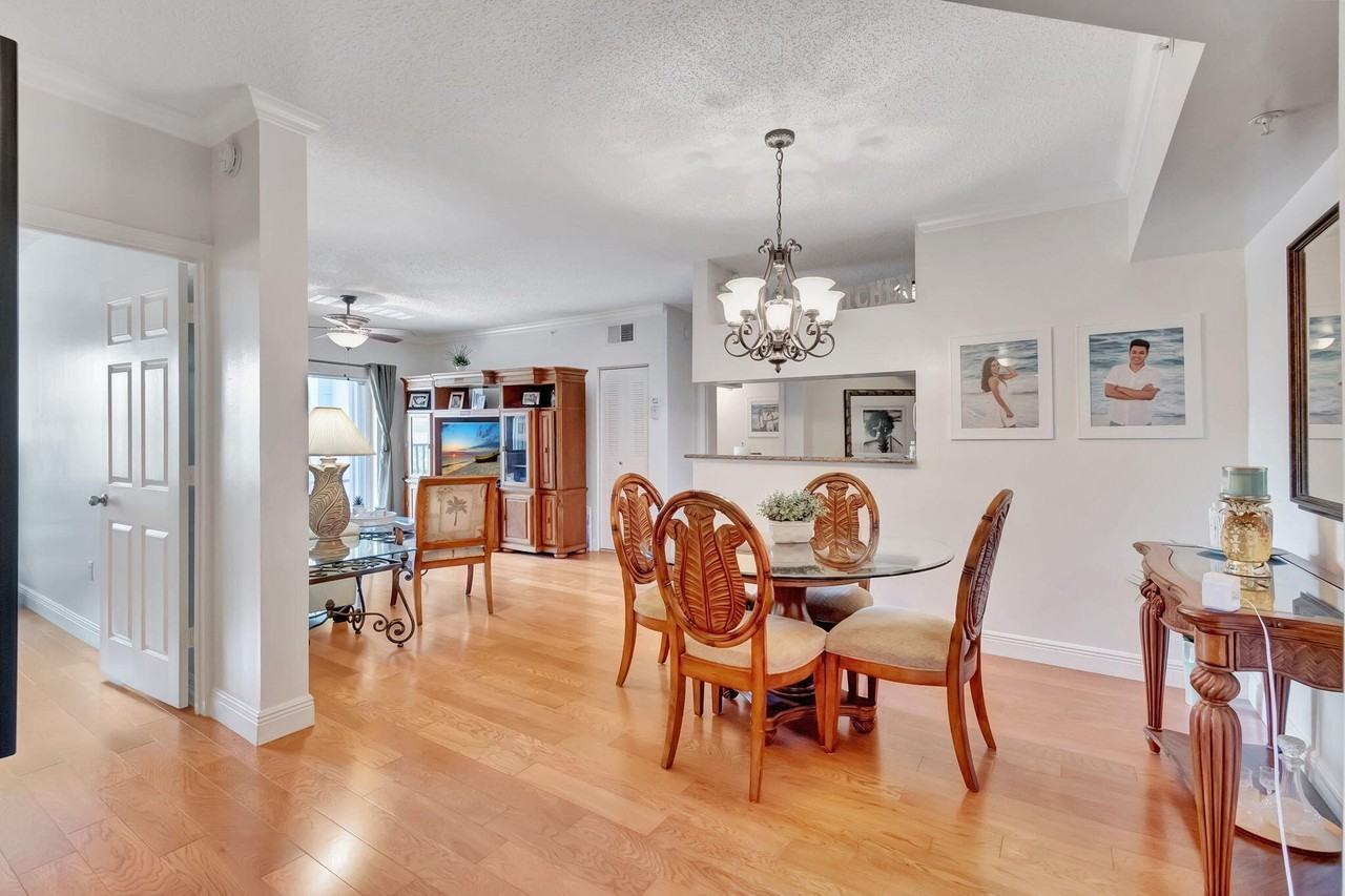 3317 Tuscany Way - Photo 7 of 41