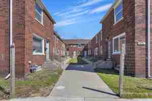 featured image of 764 Woodmere St