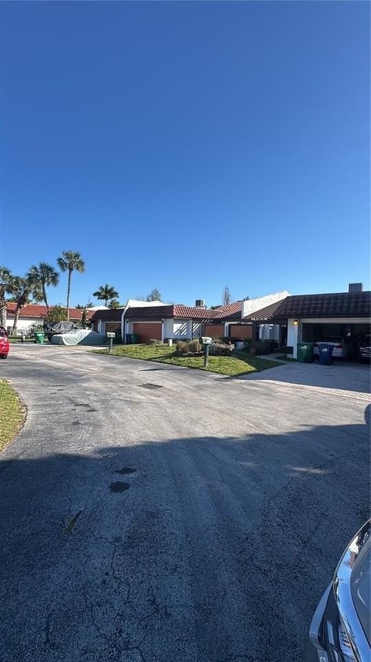 534 Ne 195th St #534 - Photo 2 of 26