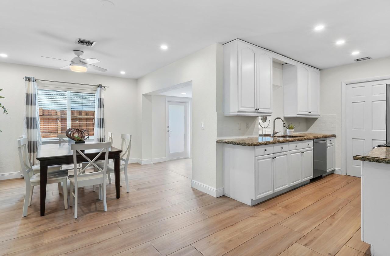 750 Heron Dr - Photo 6 of 42