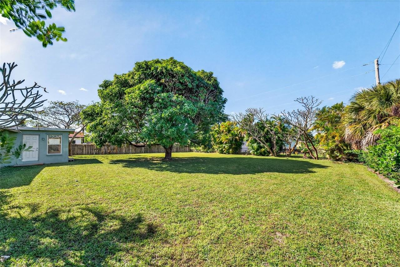 4499 Nw 2nd Ave - Photo 3 of 28