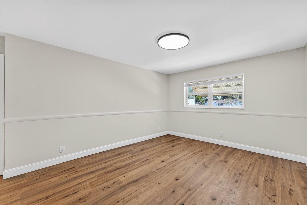 4499 Nw 2nd Ave - Photo 7 of 28