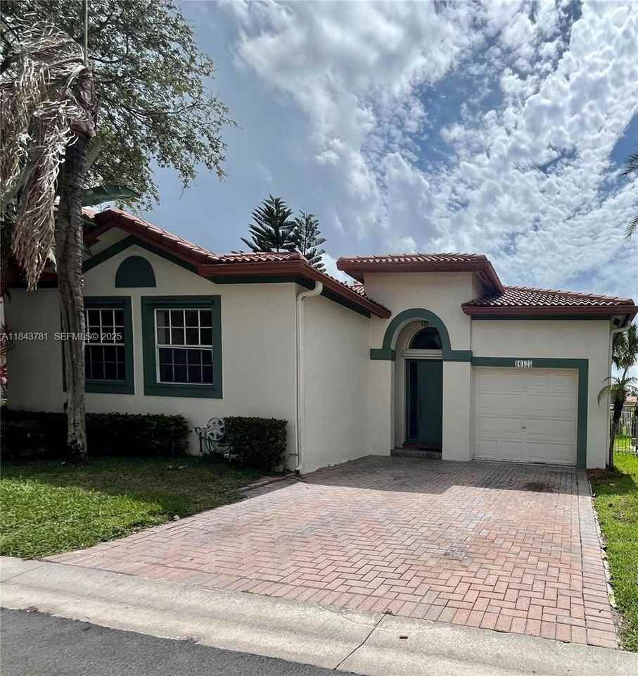 16125 Opal Creek Drive - Photo 4 of 11