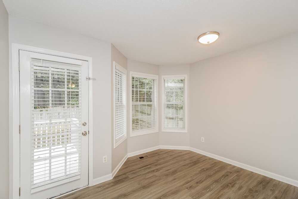 430 Ivy Crest Dr - Photo 7 of 17