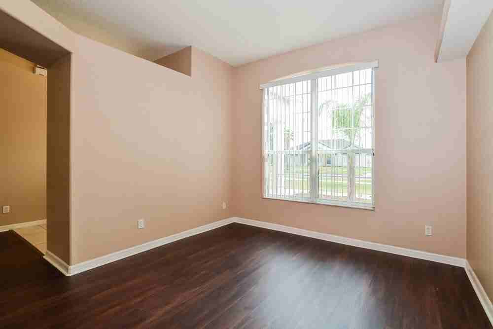 1604 Silhouette Dr - Photo 5 of 16