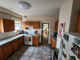 featured image of 140 Brooks St #1T