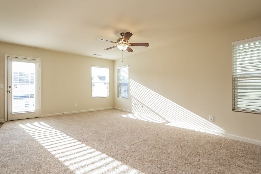 16 Everett Cir - Photo 4 of 17