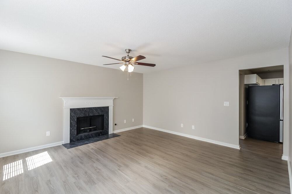 4548 White Rd - Photo 5 of 18