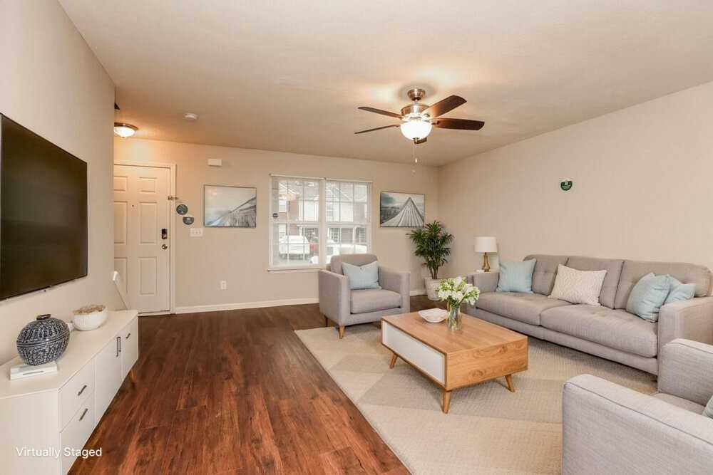 4031 George Buchanan Dr - Photo 4 of 20