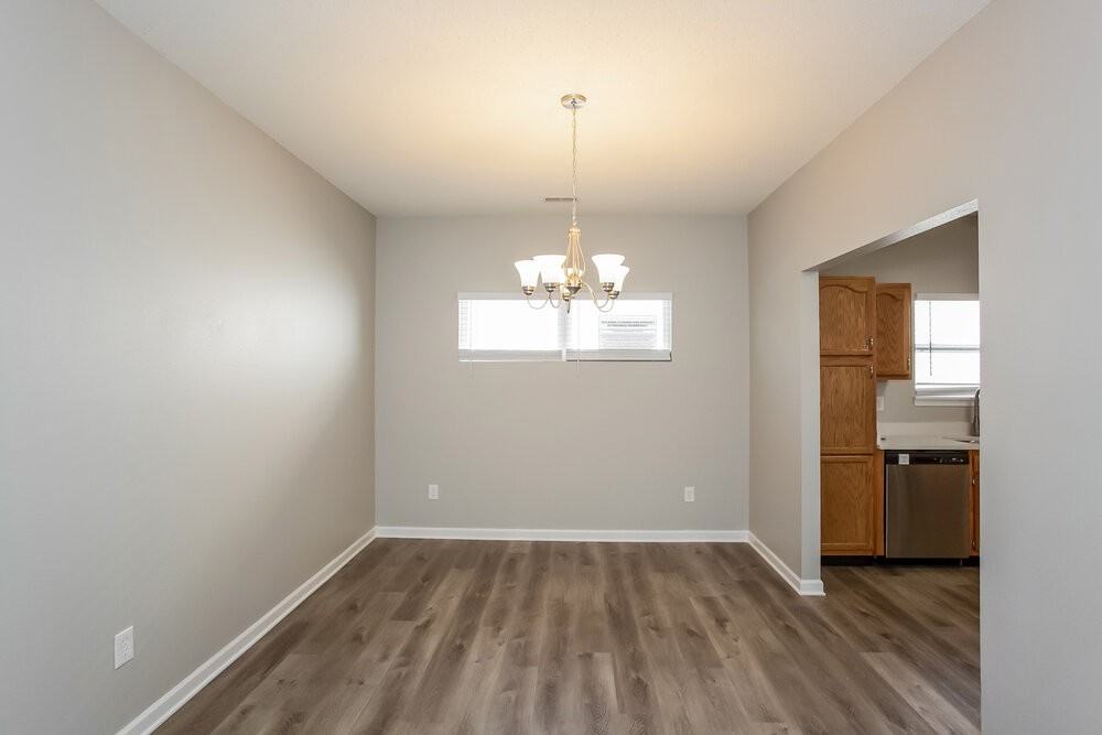 7150 Parklake Pl - Photo 6 of 16