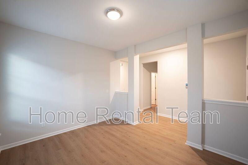46 Blues Dr - Photo 4 of 30