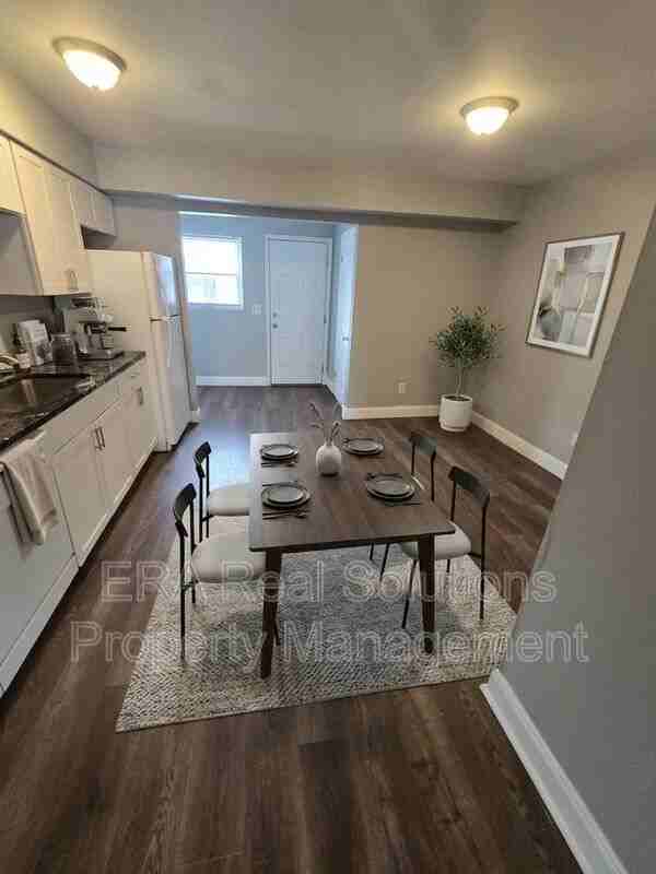 2999 E 11th Ave - Photo 3 of 10