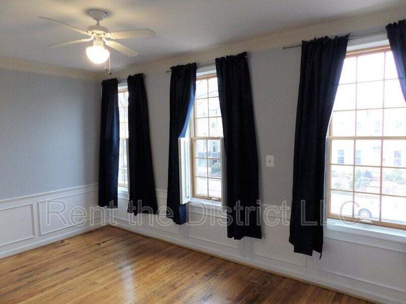 231 14th St Ne - Photo 7 of 21