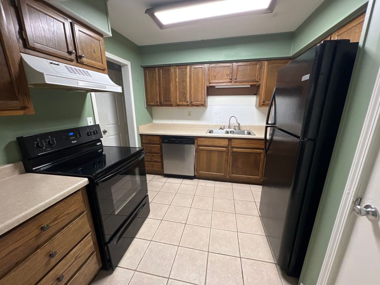 540 Oak Meadow Ln - Photo 4 of 18