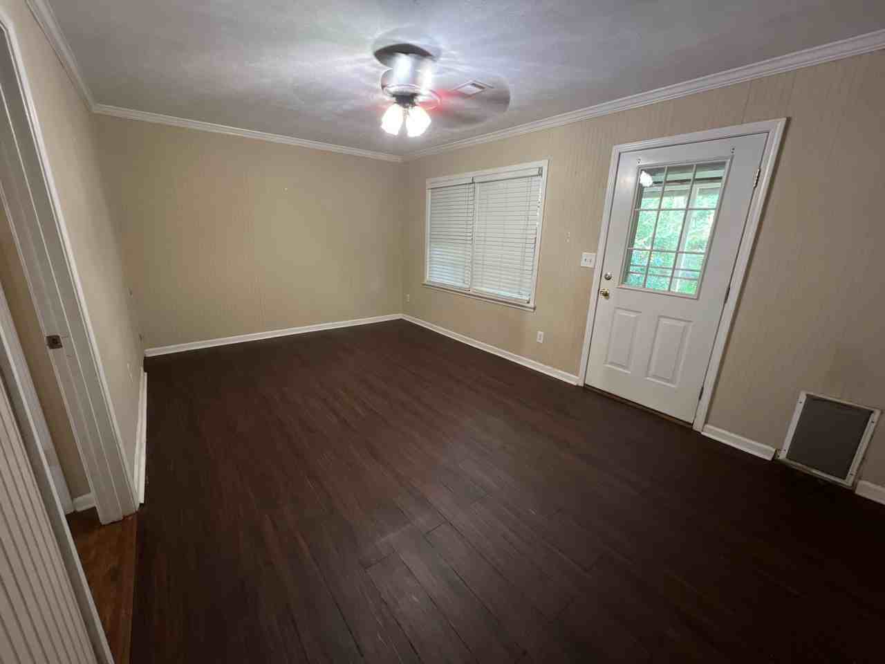 540 Oak Meadow Ln - Photo 5 of 18