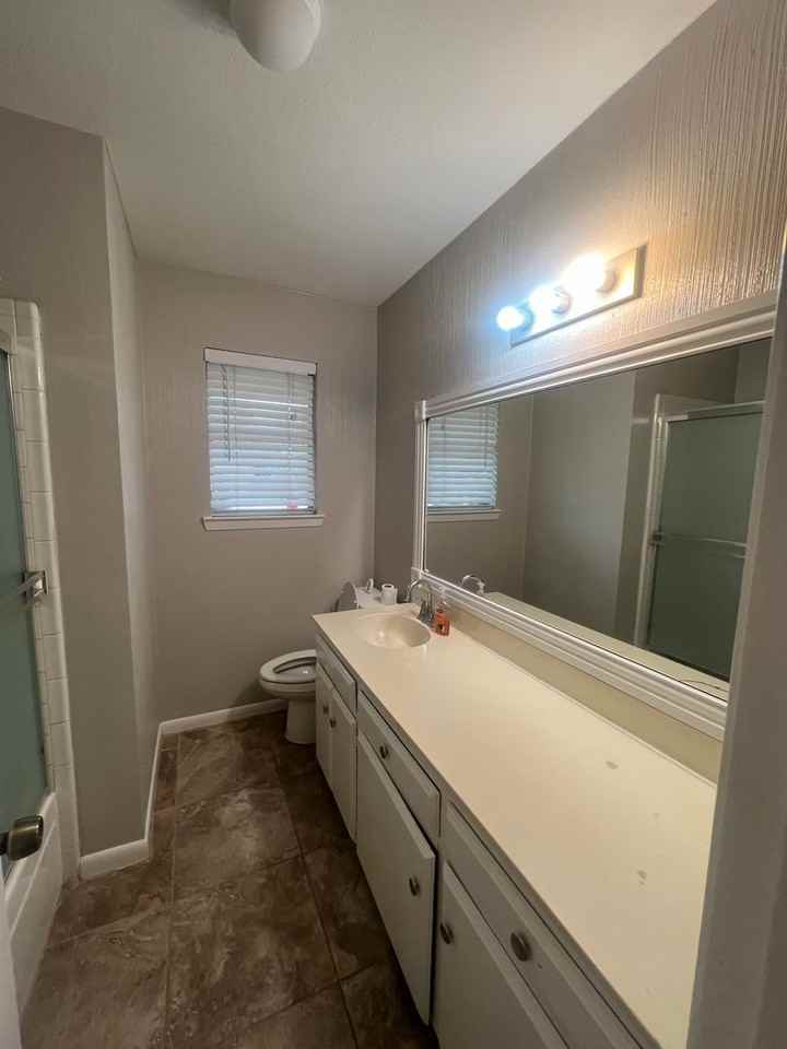 213 Cindy Ann St - Photo 7 of 10