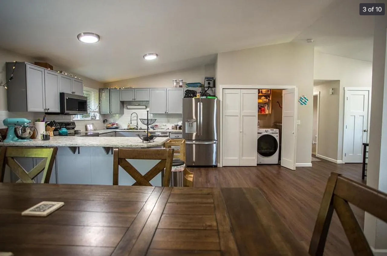 2521 123rd Ave Sw - Photo 3 of 10