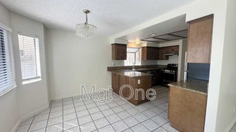 13331 Barcelona Pl - Photo 5 of 21