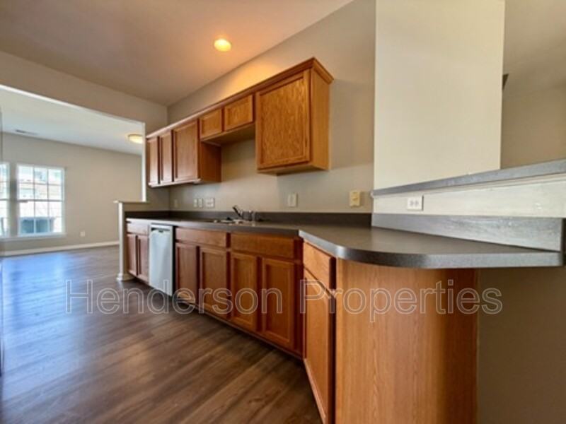 4739 Forestridge Commons Dr - Photo 5 of 17