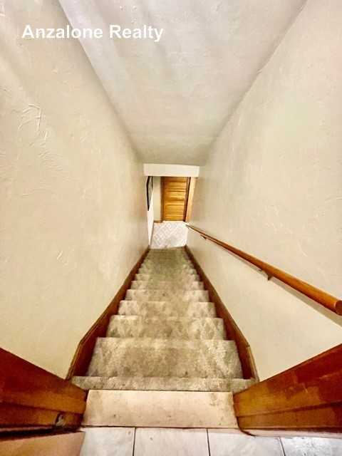 2 Webster Pl #1 - Photo 7 of 31