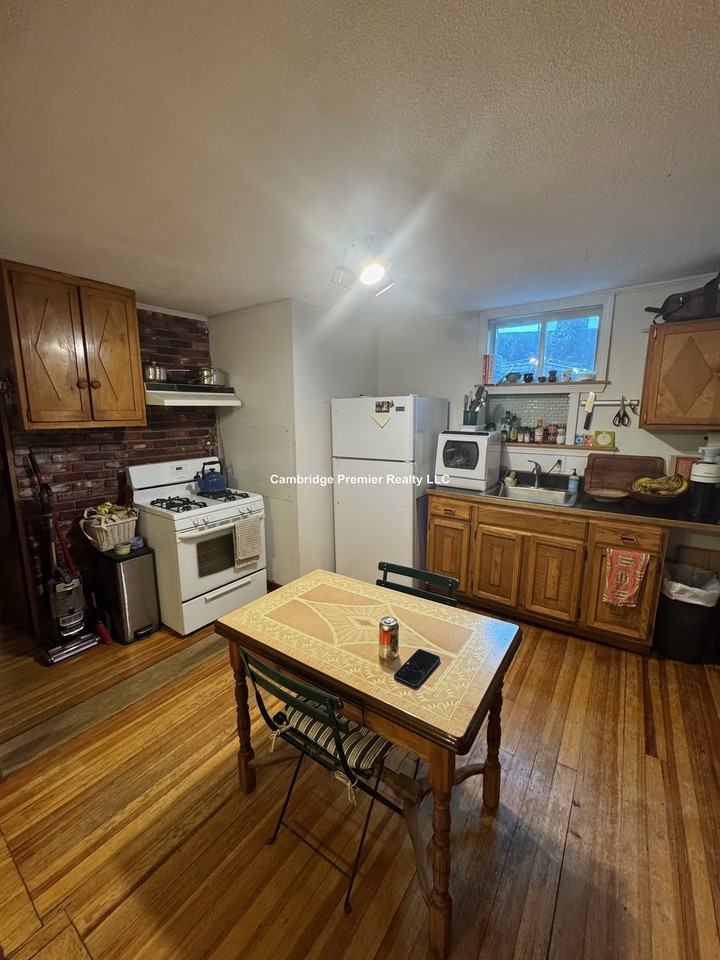 Columbia St #1 - Photo 3 of 12