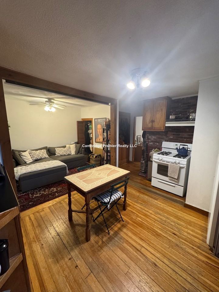 Columbia St #1 - Photo 4 of 12