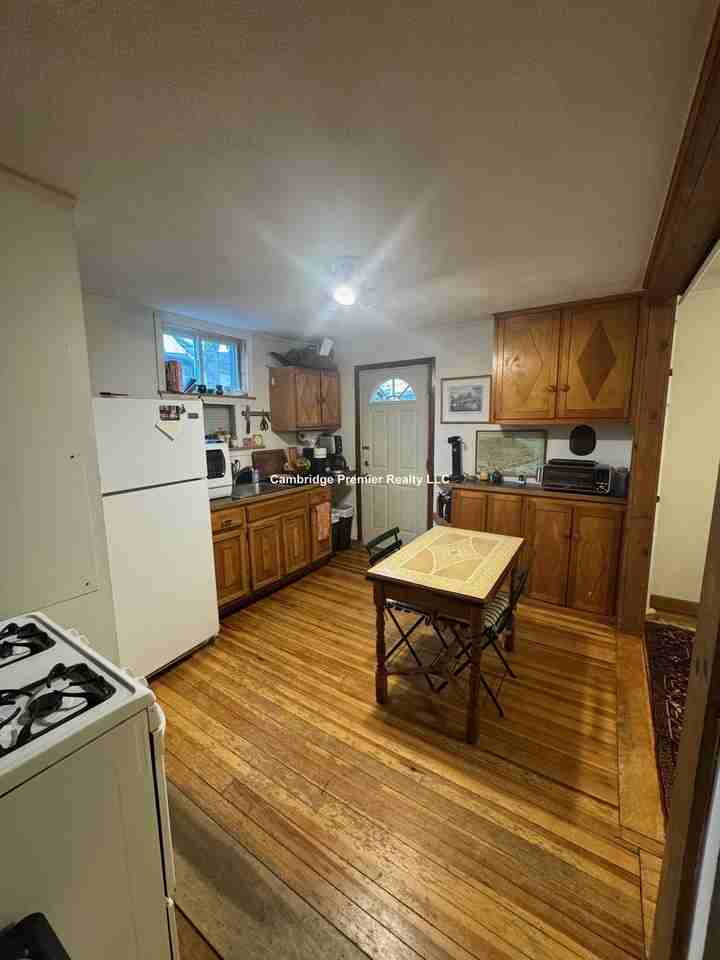 Columbia St #1 - Photo 5 of 12