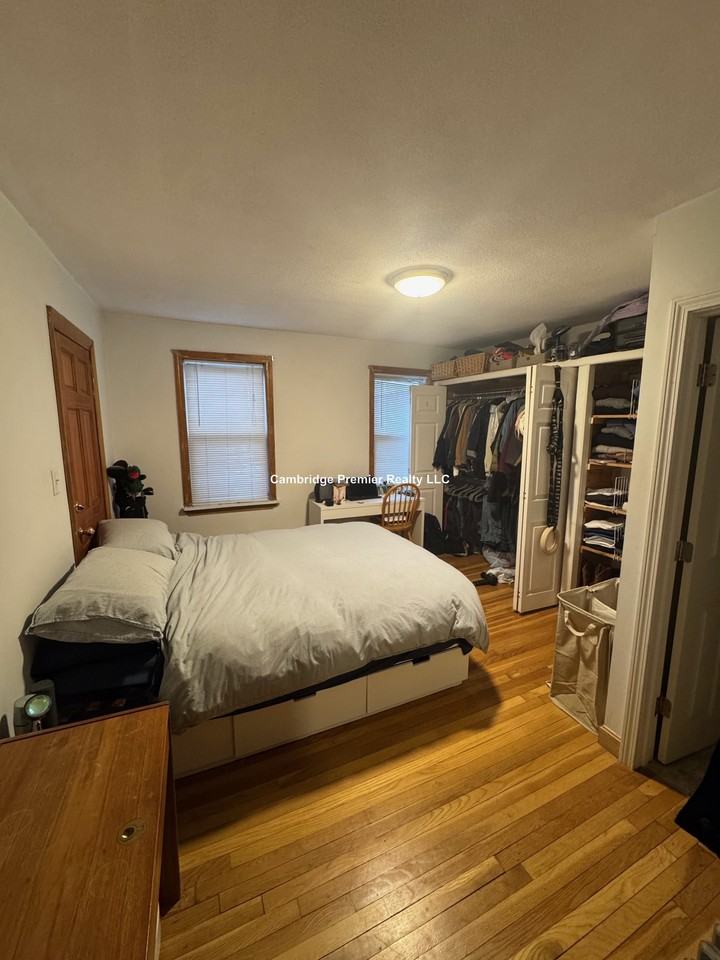 Columbia St #1 - Photo 6 of 12