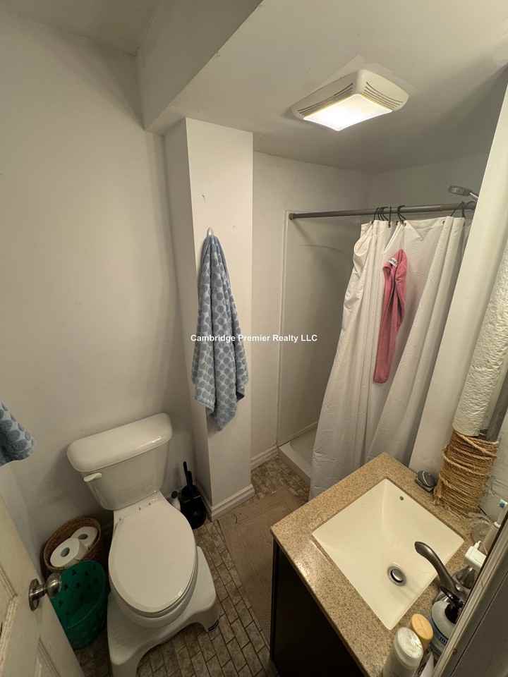 Columbia St #1 - Photo 7 of 12