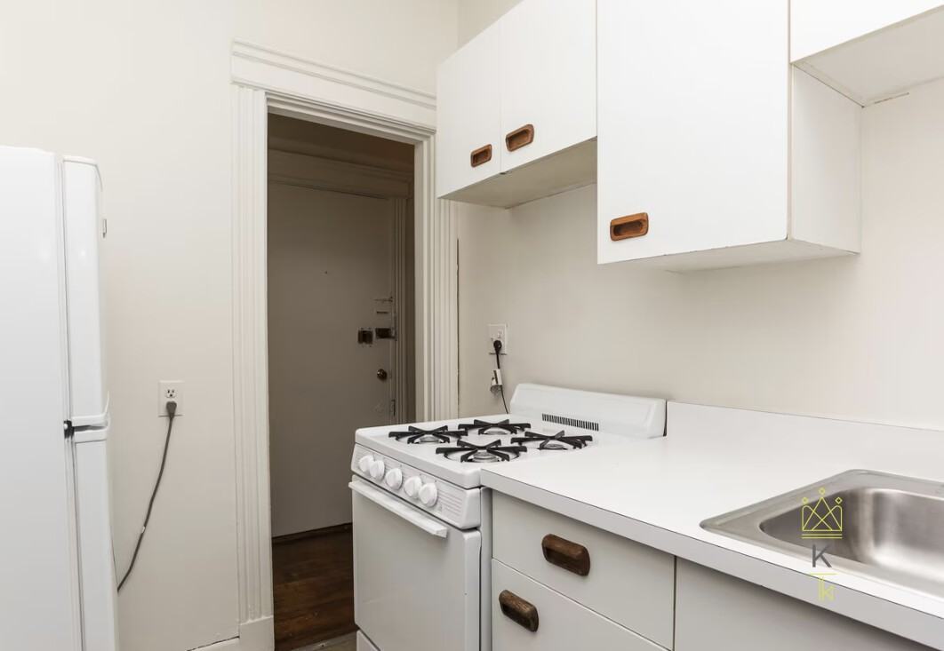 1148 Commonwealth Ave #48 - Photo 5 of 14