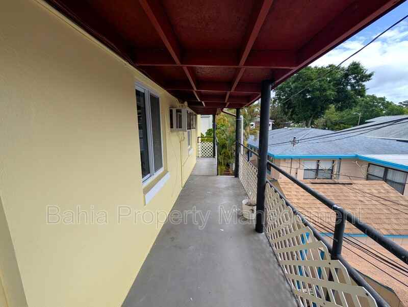 520 11th Ave N #4 - Photo 7 of 10