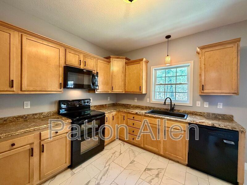 52 Winterwind Dr - Photo 7 of 29